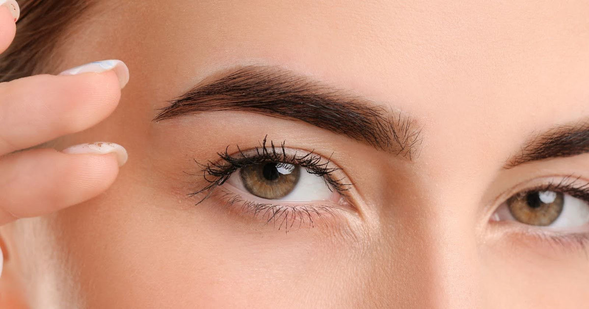 How to Achieve Salon-Perfect Eyebrows at Home: Shaping and Maintenance Guide
